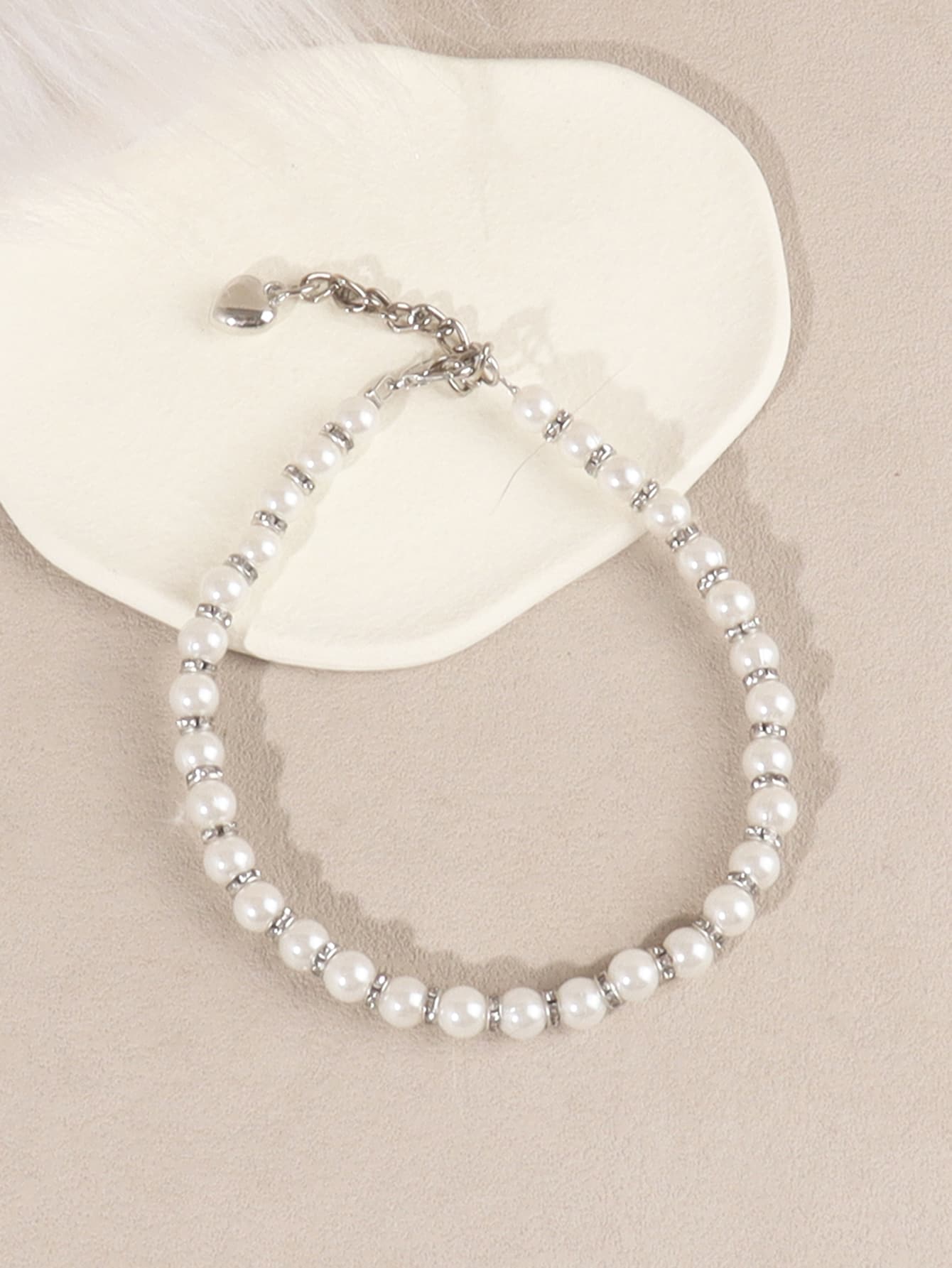 Fashionable And Elegant Pet Accessories, Lightweight Resin Pearl Necklace For Small Cats And Dogs, Suitable For Home And Outdoor Decoration