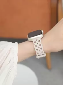 1pc Women Hollow Out Lovely Silicone Watchband Compatible With Apple Watch Band Compatible With Apple Watch 42mm 38mm 40mm 41mm 44mm 45mm 46mm 49mm Fashion Smart Watch Replacement Apple Watch Strap For Series Ultra2 Ultra SE2 SE 10 9 8 7 6 5 4 3 2 1 As A Gift For Students Returning To School