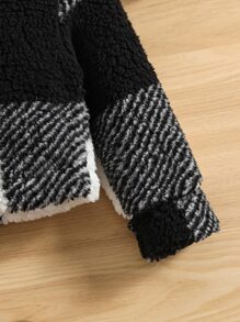 SHEIN 青少女水牛格印花下垂肩泰迪外套 - 黑與白 - 查看 4