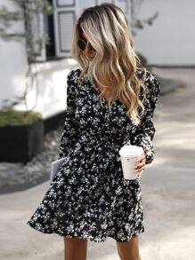 SHEIN Clasi 小碎花燈籠袖繫腰帶連衣裙 - 黑色 - 查看 3