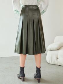 MOTF PREMIUM PU LEATHER PLEATED SKIRT - Dark Green - View 3