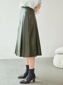MOTF PREMIUM PU LEATHER PLEATED SKIRT - Dark Green - View 4