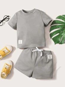 SHEIN Đứa bé trai Chi tiết Patched thư Áo thun & Tie Trước Quần short - Xám - Xem 1