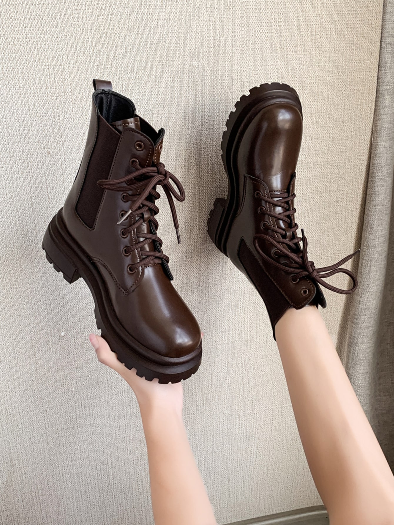 بوت تشيلسي يوني-سكس للخريف/الشتاء مع إغلاق أمامي ب...