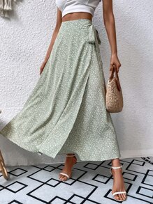 Breezaya 碎花系带侧裹裙超长度假海滩装女款
