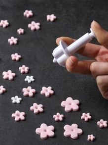 4pcs Flower Shaped Cookie Mold, Small White Flower Biscuit Press Mold For Baking - White - View 5