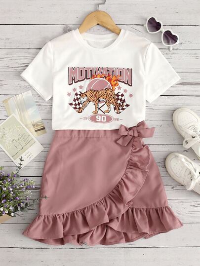 SHEIN Leap Crew 女孩字母和豹紋印花T恤和荷葉邊側繫帶裹身裙