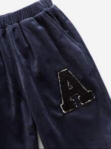 SHEIN 小男童字母貼布絲絨連帽衫和運動褲 - 藏蓝色 - 查看 3