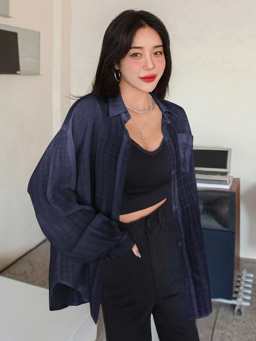 DAZY Áo sơ mi ca rô hở vai có túi vá - Màu xanh hải quân - Xem 1