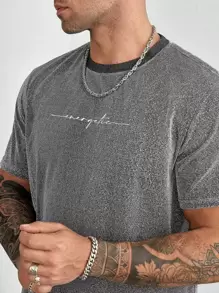 Manfinity VCAY Men Plus Letter Graphic Glitter Tee - Grey - View 6