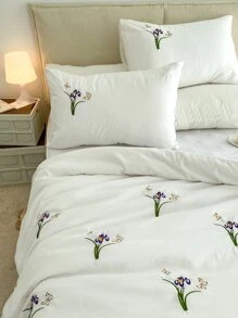 Butterfly & Floral Embroidery Duvet Cover Set Without Filler - White - View 1