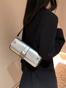 Underarm Baguette Rivet Design Vintage Women Shoulder Bag, Fashionable Commuter Bag With Structured Shape