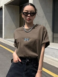 DAZY 蝴蝶刺繡下垂肩t恤