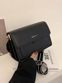 Bolsa cuadrada con estampado de letra con solapa - Negro - Ver 1