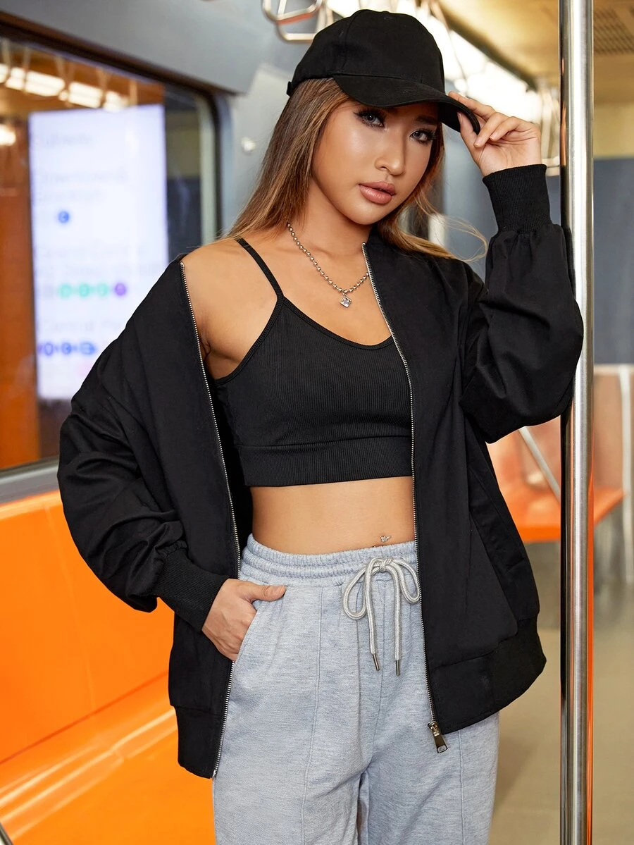 SHEIN EZwear Cazadora tipo bomber con bolsillos oblicuos con diseño de cremallera de hombros caídos - Negro - Ver 1