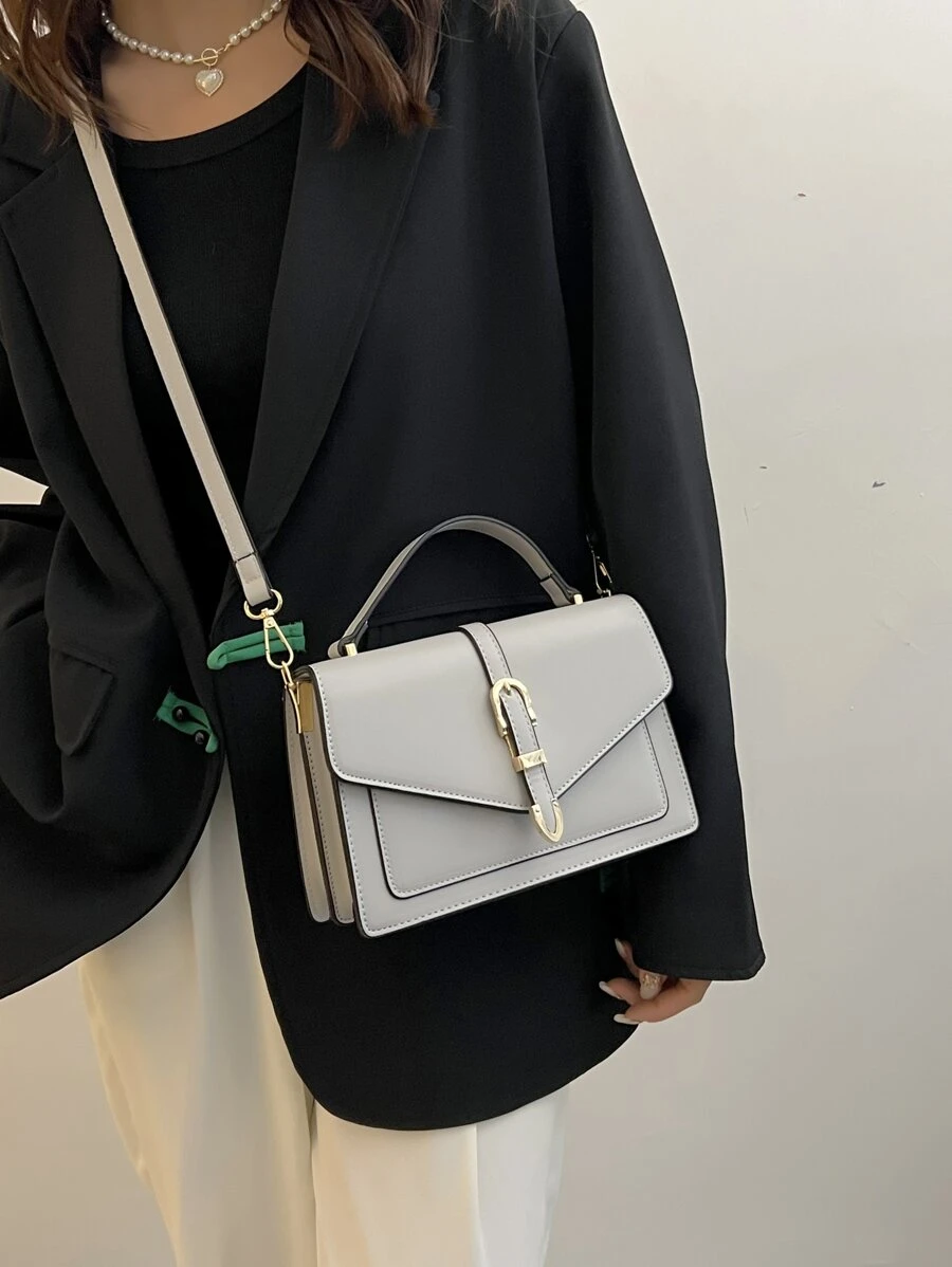 Quadratische Tasche mit Druckknopf