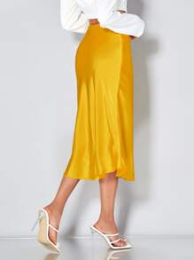 SHEIN BAE Neon Yellow Satin Skirt - Yellow - View 2