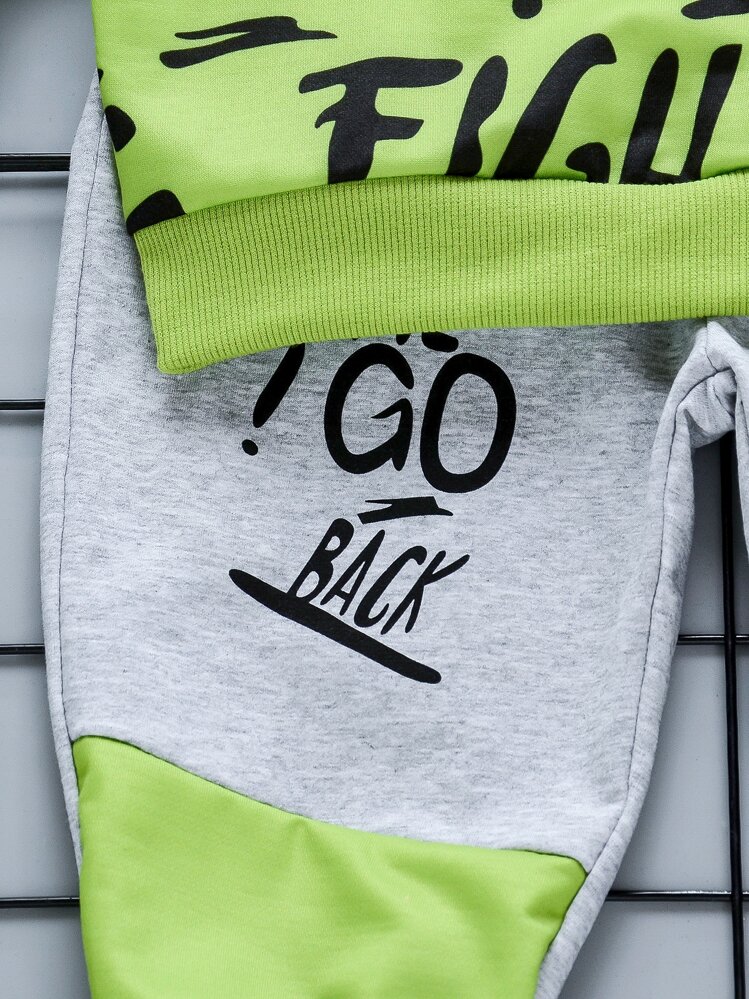 SHEIN Jersey Con Estampado De Grafiti Para Niño Joven Y Pantalones Deportivos Con Panel En Contraste - Multicolor - Añade 5