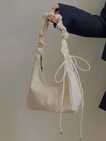Korean Fashion Versatile Girl's Commuter Soft High-Quality Pleated Leather Cloud Shoulder Bag, Large Capacity Adjustable Strap, Suitable For