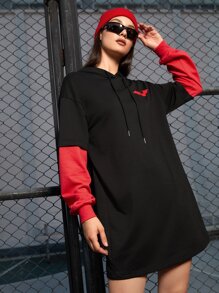 THE BATMAN | SHEIN Cartoon & Bat Print Drop Shoulder Drawstring Hoodie Dress - Black - View 2