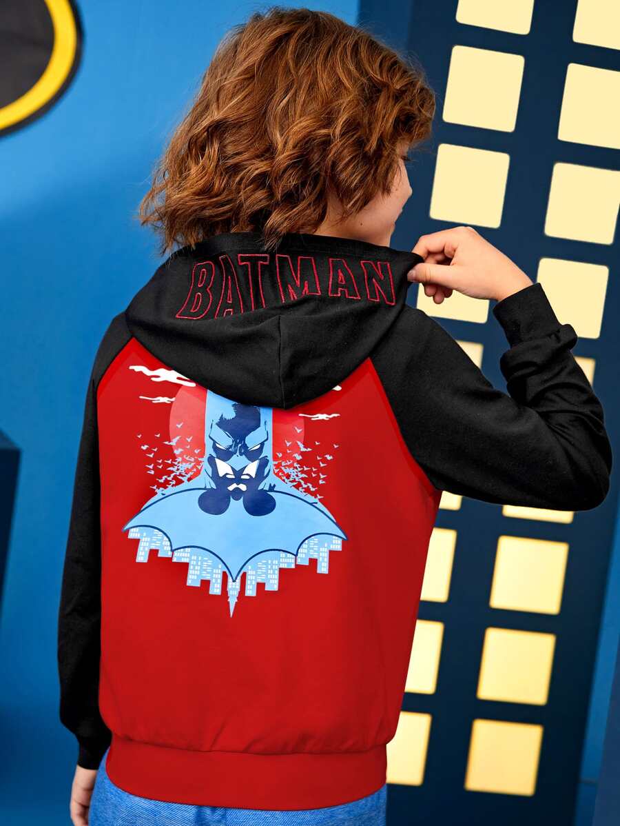 BATMAN X SHEIN 男孩卡通圖案插肩袖連帽衫