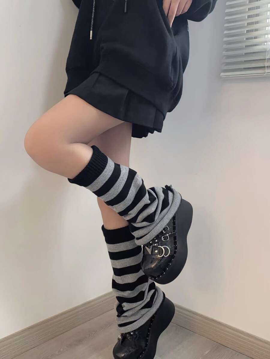 1 đôi Của phụ nữ Đen Và Màu xám Mẫu sọc Y2K Phong cách Máy làm ấm chân , Mùa thu Và Mùa Đông Thời trang Đường phố Vớ - Nhiều màu - Xem 1