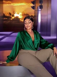 Slaydiva Áo sơ mi Plus Size Nút Vắt màu trơn Gợi cảm - Màu xanh lá cây đậm - Xem 7