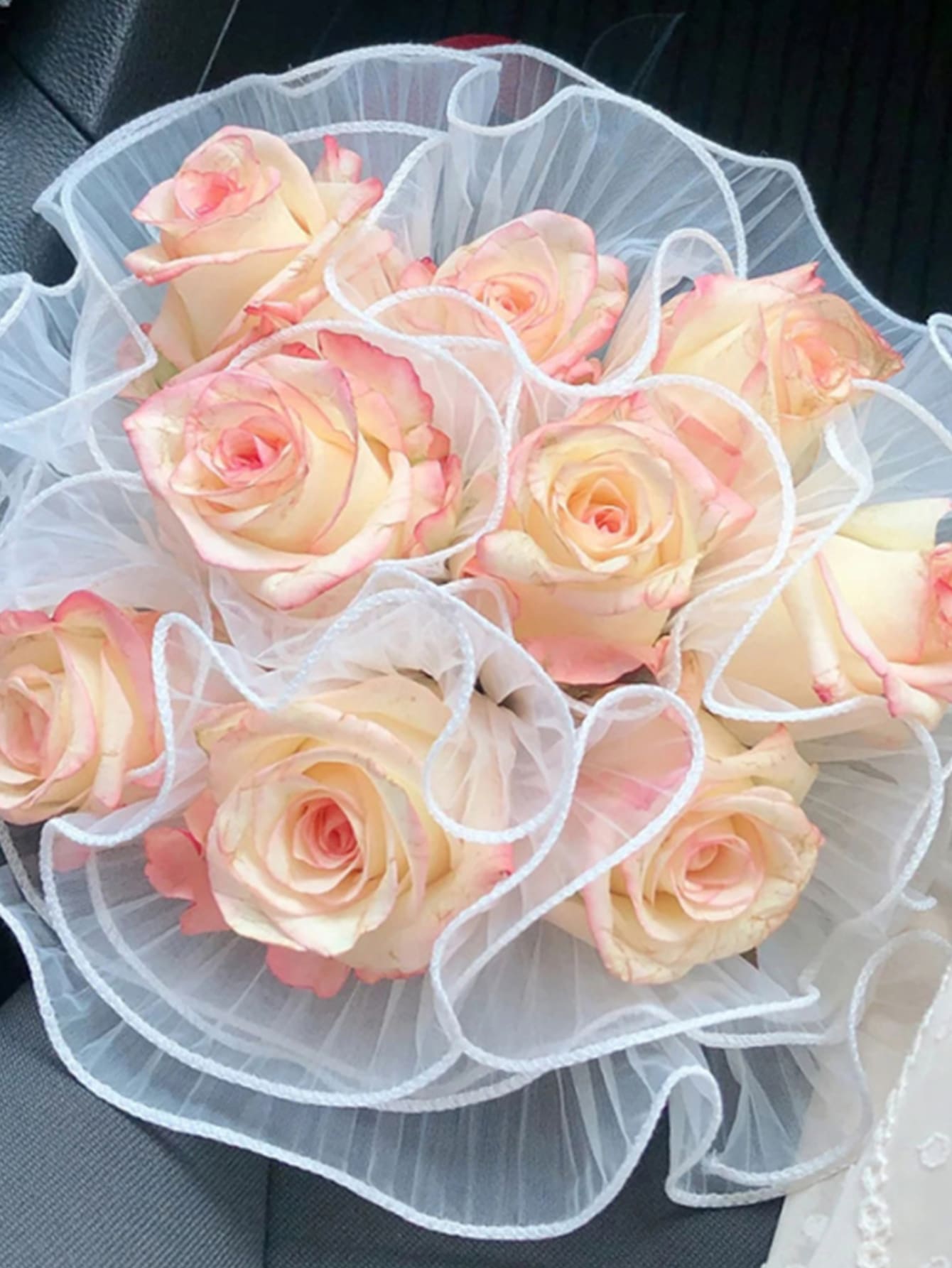 1pc Plain Ruffle Decor Gift Wrapping Paper - White - View 1