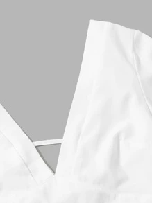 SHEIN VCAY Plunge Self-Tie Top & Tropical Print Shorts Set - Multicolor - View 4