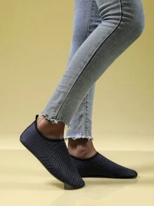 運動黑色涉水鞋適用於女士貼布裝飾一腳蹬水襪 - 藏蓝色 - 查看 3