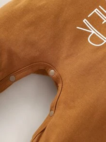 SHEIN Newborn Baby Boy Letter Graphic Jumpsuit & Hat - Brown - View 6