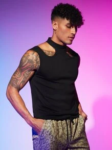 Manfinity RebelGame Men Cut Out Mock Neck Tank Top - Black - View 5