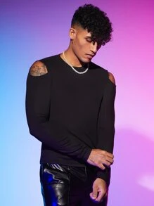 Manfinity RebelGame Men Cold Shoulder Solid Tee - Black - View 7