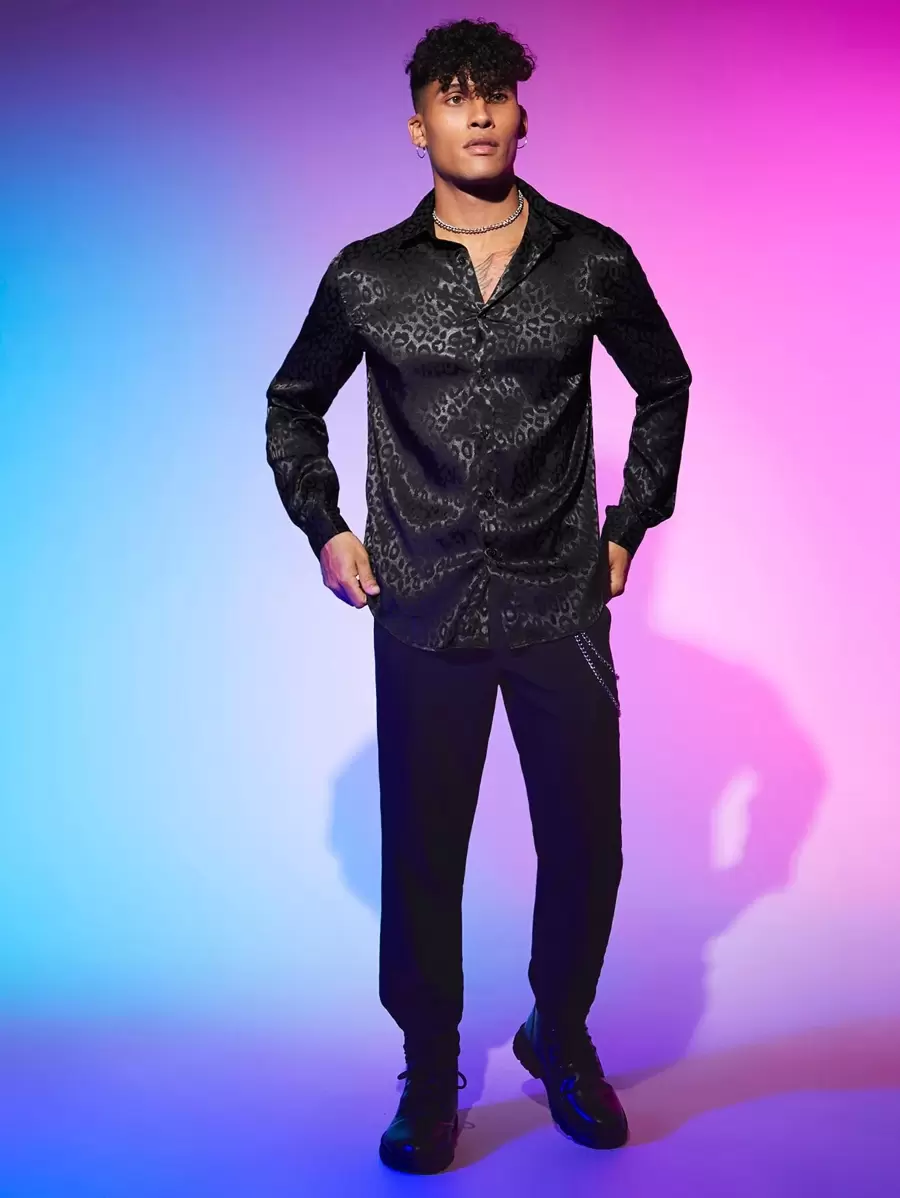 Manfinity RebelGame Men Leopard Jacquard Shirt - Black - View 1