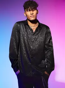 Manfinity RebelGame Men Leopard Jacquard Shirt - Black - View 7