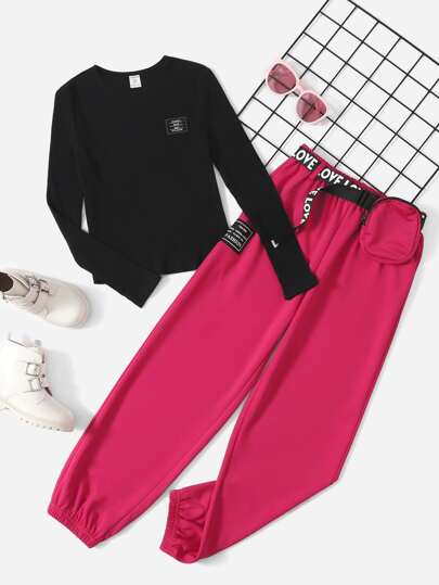 SHEIN Niñas Camiseta con parche de letra & Pantalones con cinturón con bolso