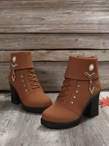 Botas Clássicas com Salto Grosso e Cadarço com Decoração de Strass para Outono/Inverno, Botas Femininas Sólidas de Cor Marrom com Decoração de Strass Fashionável