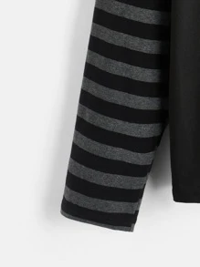 WB Horror | ROMWE Striped Sleeve Figure Graphic Tee - Black - View 8