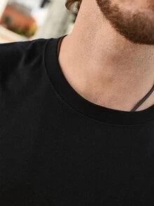 Manfinity Men Christmas Print Tee - Black - View 3