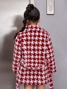 SHEIN Toddler Girls Houndstooth Pattern Belted Fuzzy Coat - Red and White - View 2