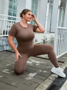 Easithlete 大碼緊縮褶皺臀部收復運動套裝 - 咖啡棕 - 查看 3