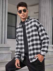 Manfinity Homme Men Plaid Print Drop Shoulder Shirt - Black and White - View 3