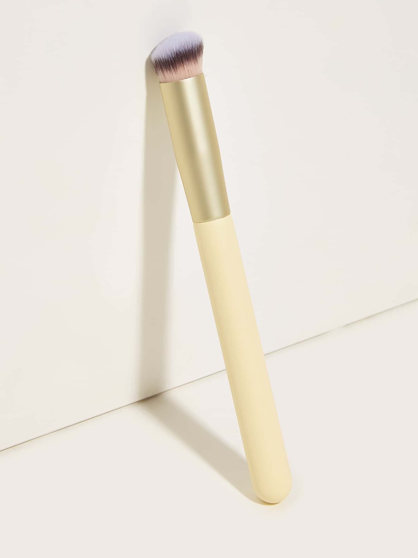 1pc Concealer Brush, Wooden, Professional, Makeup Brush, For Birthday Gifts - Yellow - View 1