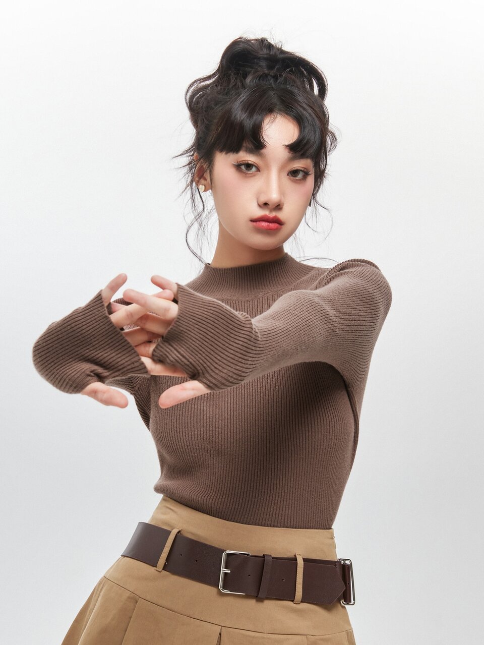 Slogan Embroidery Thumb Hole Mock Neck Sweater Fall