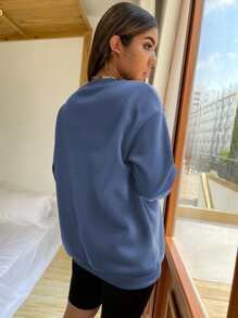 Flirla 落肩字母图案套头衫，长袖上衣