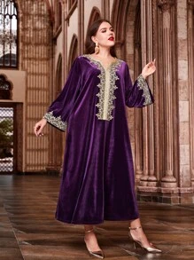 Al Najma 大碼凸花蕾絲貼花絲絨連衣裙 - 紫色 - 查看 5