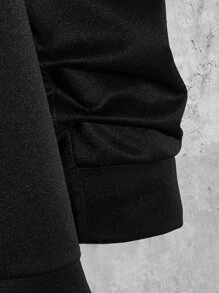 Manfinity RebelGame Men Geo & Letter Graphic Sweatshirt - Black - View 3