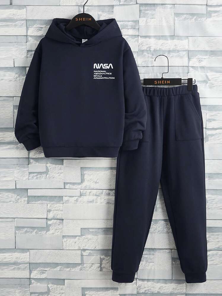 SHEIN เด็กผู้ชาย เสื้อฮู้ด พิมพ์ สโลแกน & กางเกงวอร์ม - สีกรมท่า - ดู 1