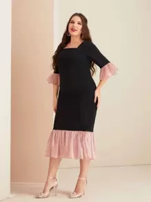 Mulvari Plus Contrast Flounce Sleeve Mermaid Hem Dress Without Belt - Black - View 3