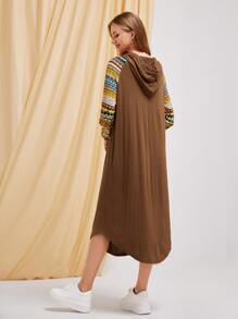 Seusyu 拼接幾何圖案插肩袖連帽連衣裙 - 咖啡棕 - 查看 3